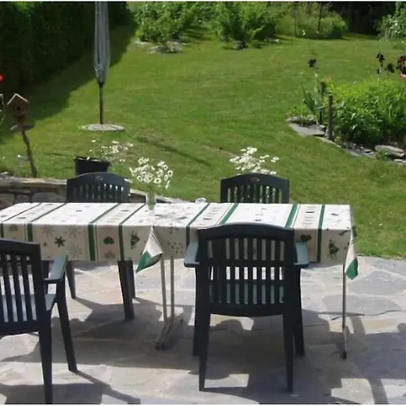 Spacious With Garden Σαλέ